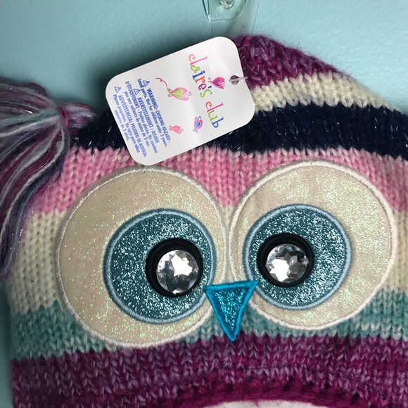 NWT Claires Girls pom pom beanie - Picture 2 of 3